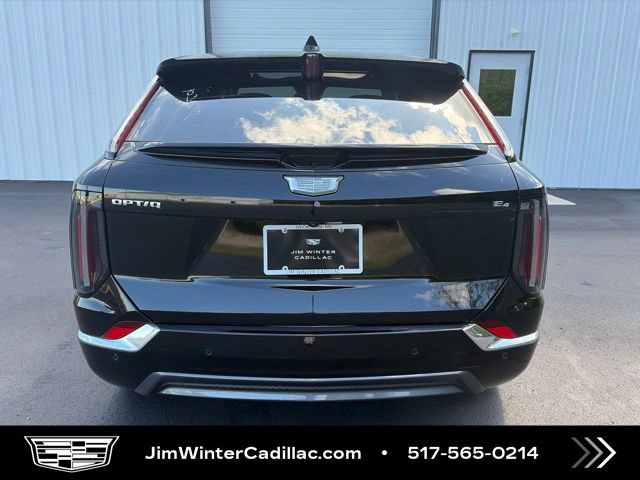 New 2027 Cadillac Optiq Luxury w/ LPO, Floor Liner Package AWD/4WD image 7