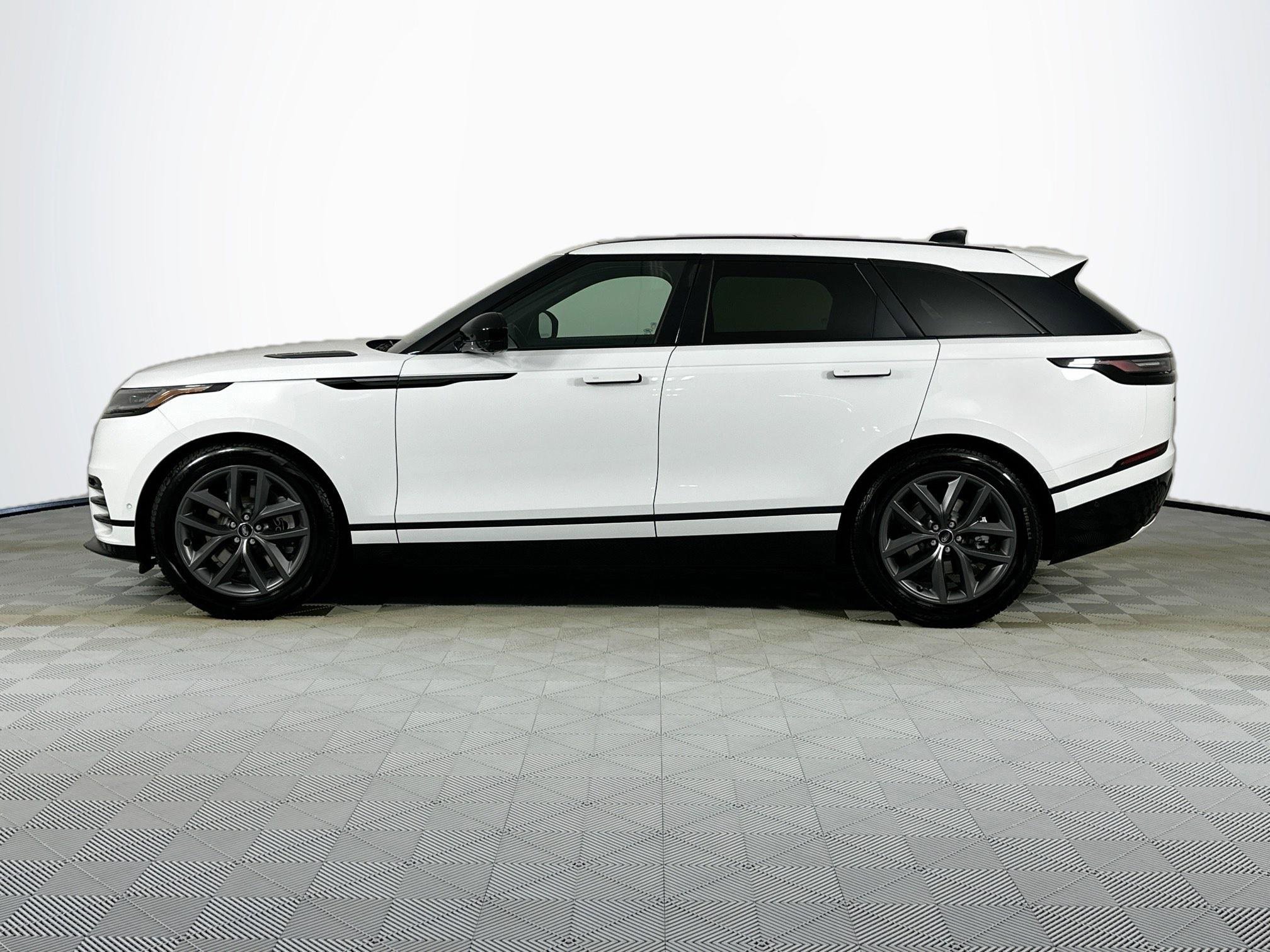 Used 2026 Land Rover Range Rover Velar Dynamic SE image 8