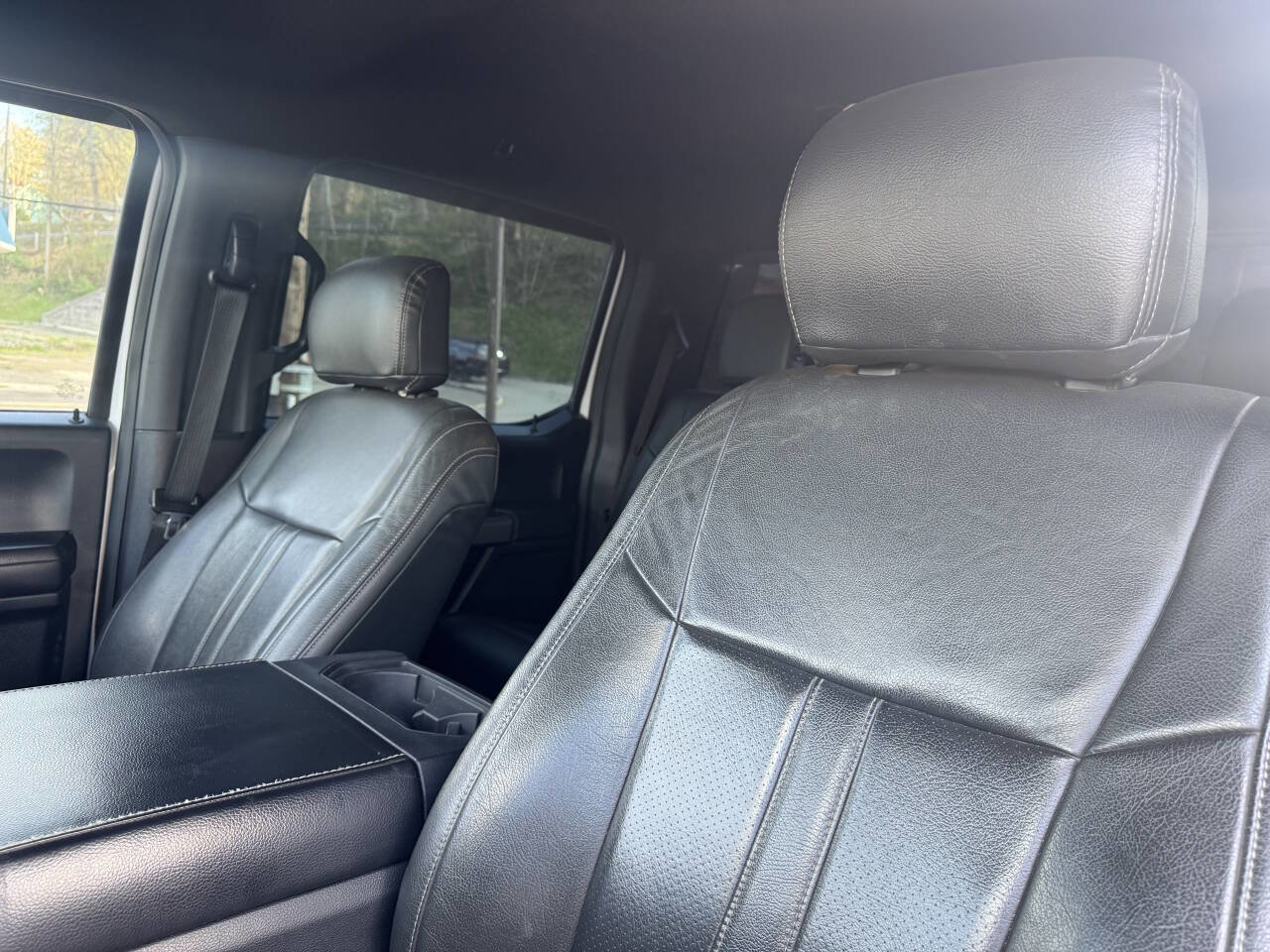 Used 2018 Ford F150 XLT w/ Equipment Group 302A Luxury AWD/4WD image 13