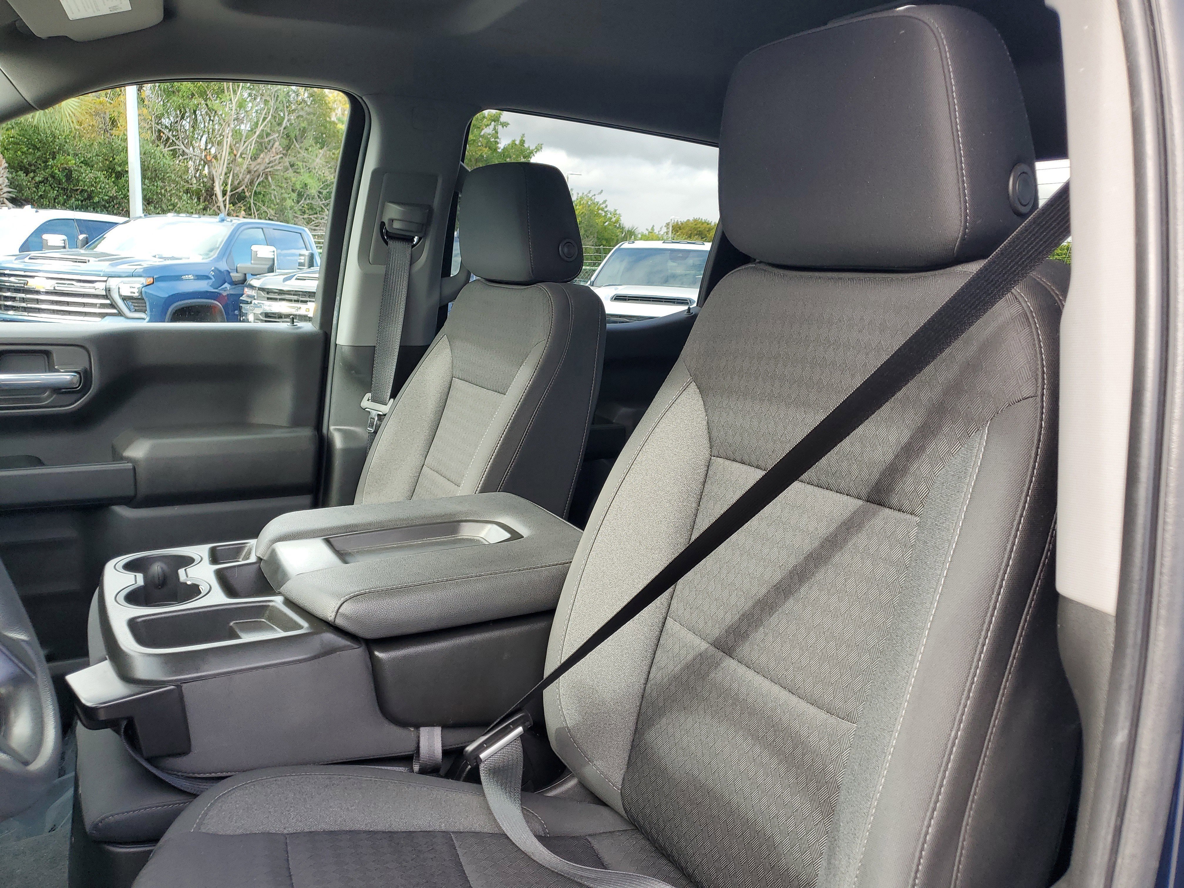 Used 2022 Chevrolet Silverado 1500 Custom image 18