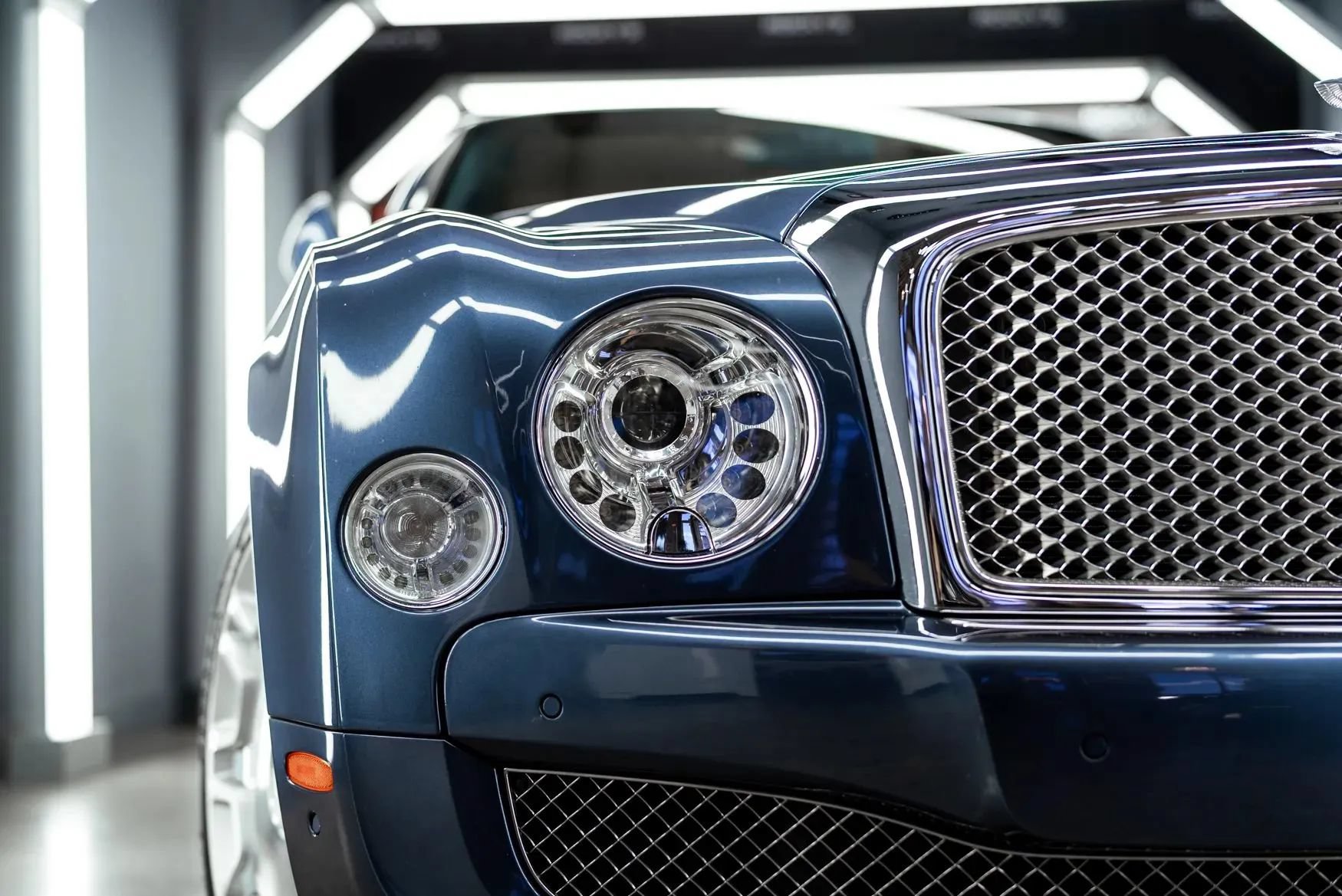Used 2011 Bentley Mulsanne RWD image 36