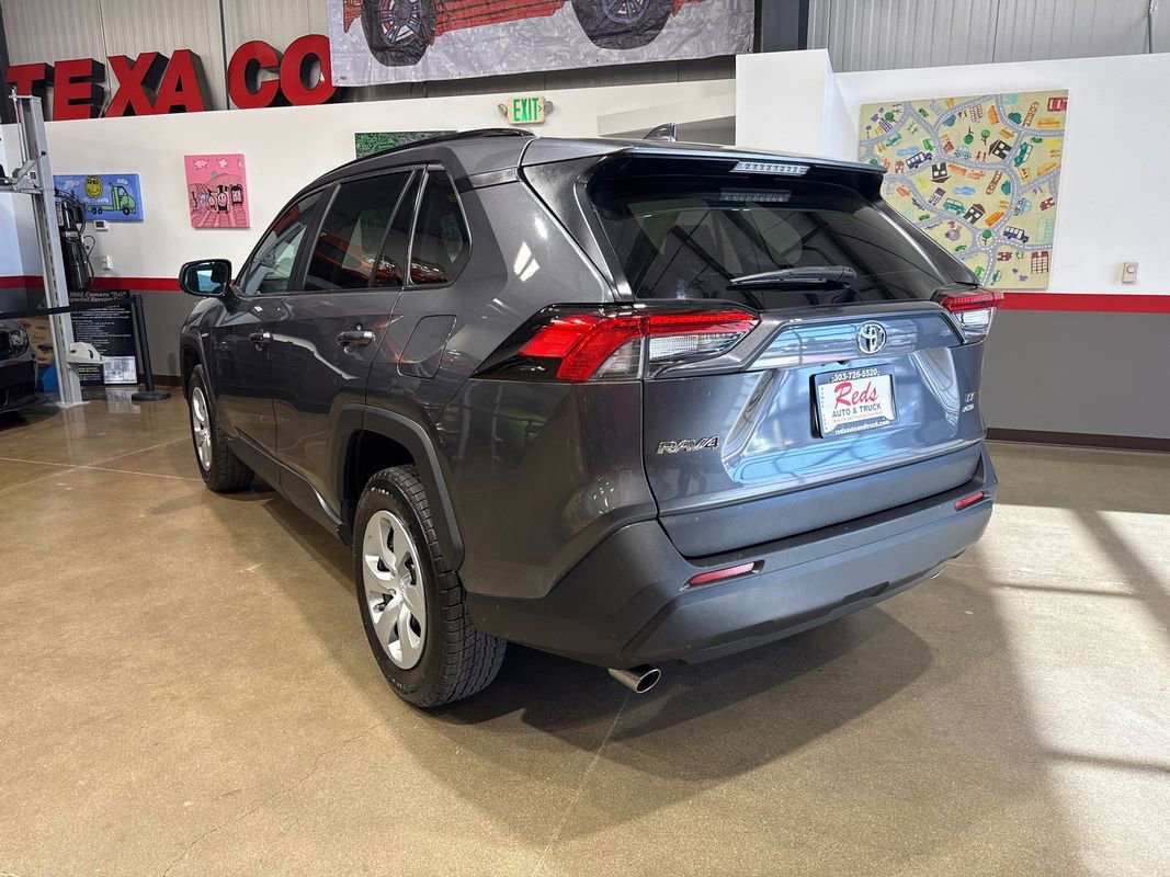 Used 2021 Toyota RAV4 LE AWD/4WD image 43