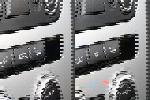 Used 2014 Volkswagen Eos Komfort FWD image 18