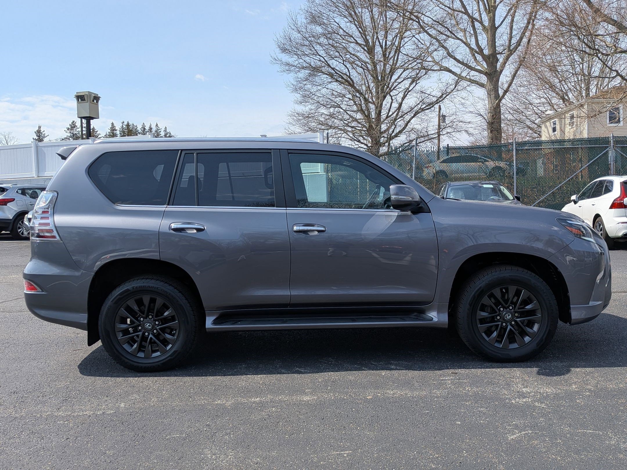 Used 2020 Lexus GX 460 Premium w/ Premium Package image 6