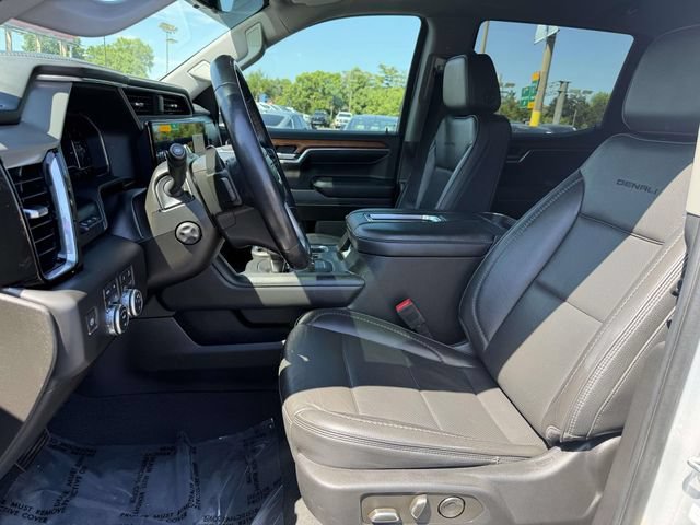 Used 2022 GMC Sierra 1500 Denali w/ Technology Package AWD/4WD image 14