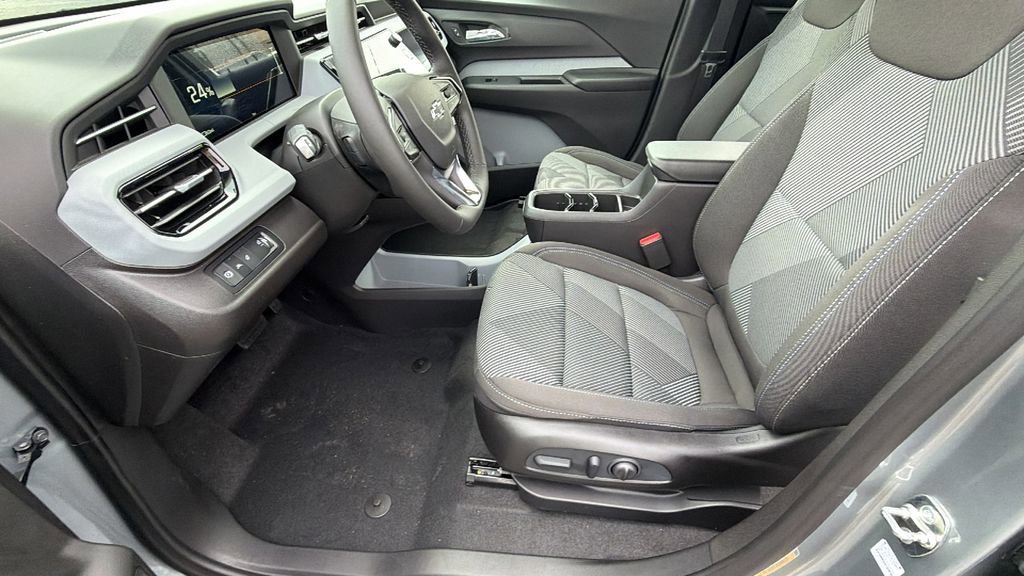 New 2027 Chevrolet Bolt LT w/ Comfort Package image 13