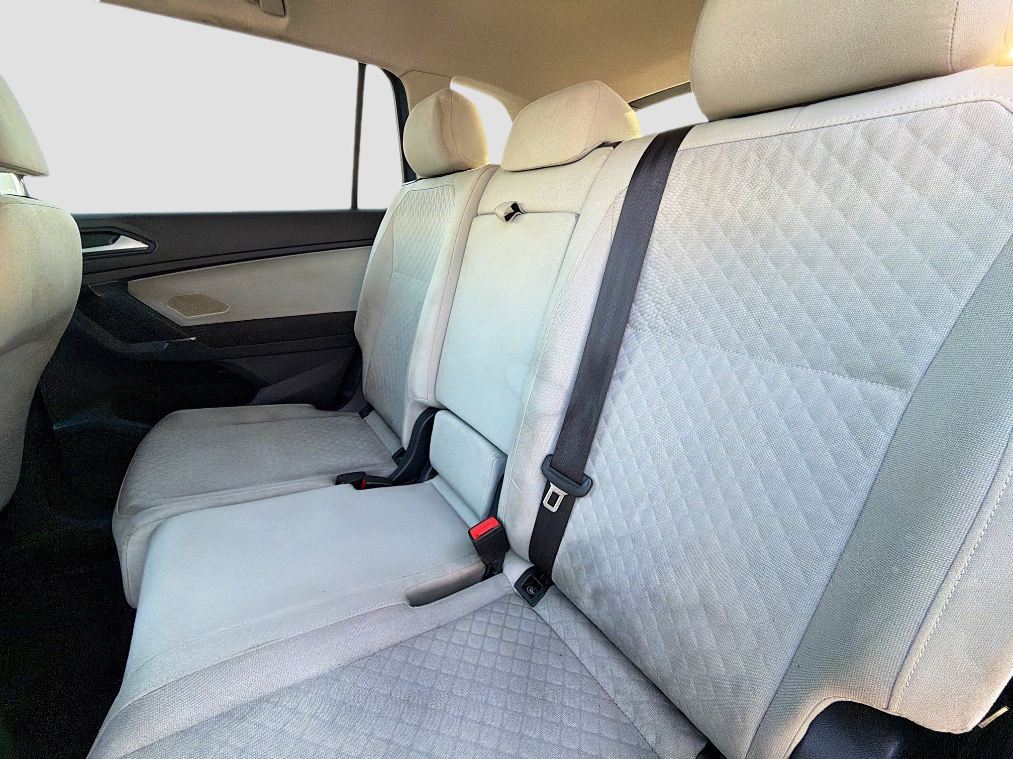 Used 2020 Volkswagen Tiguan S image 19