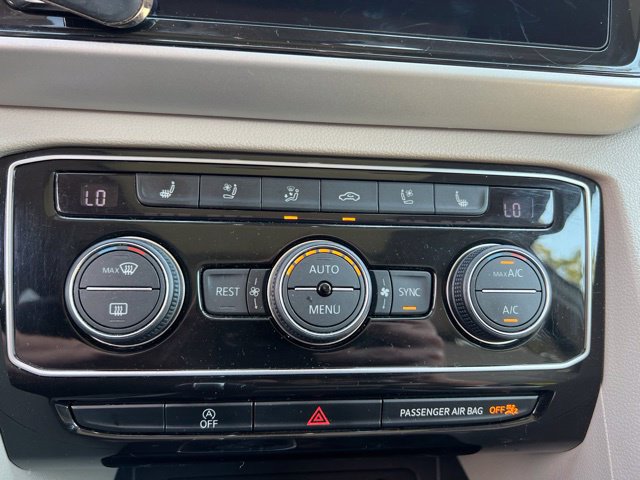 Used 2021 Volkswagen Atlas SEL Premium AWD/4WD image 20