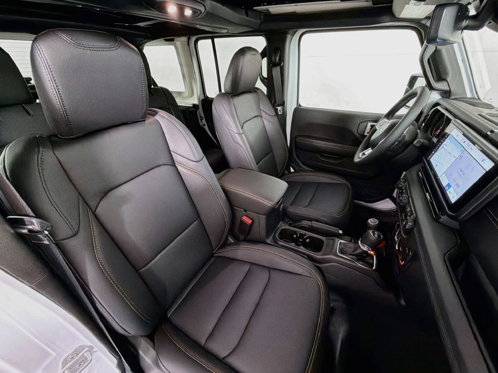 New 2027 Jeep Wrangler Unlimited Sahara AWD/4WD image 28