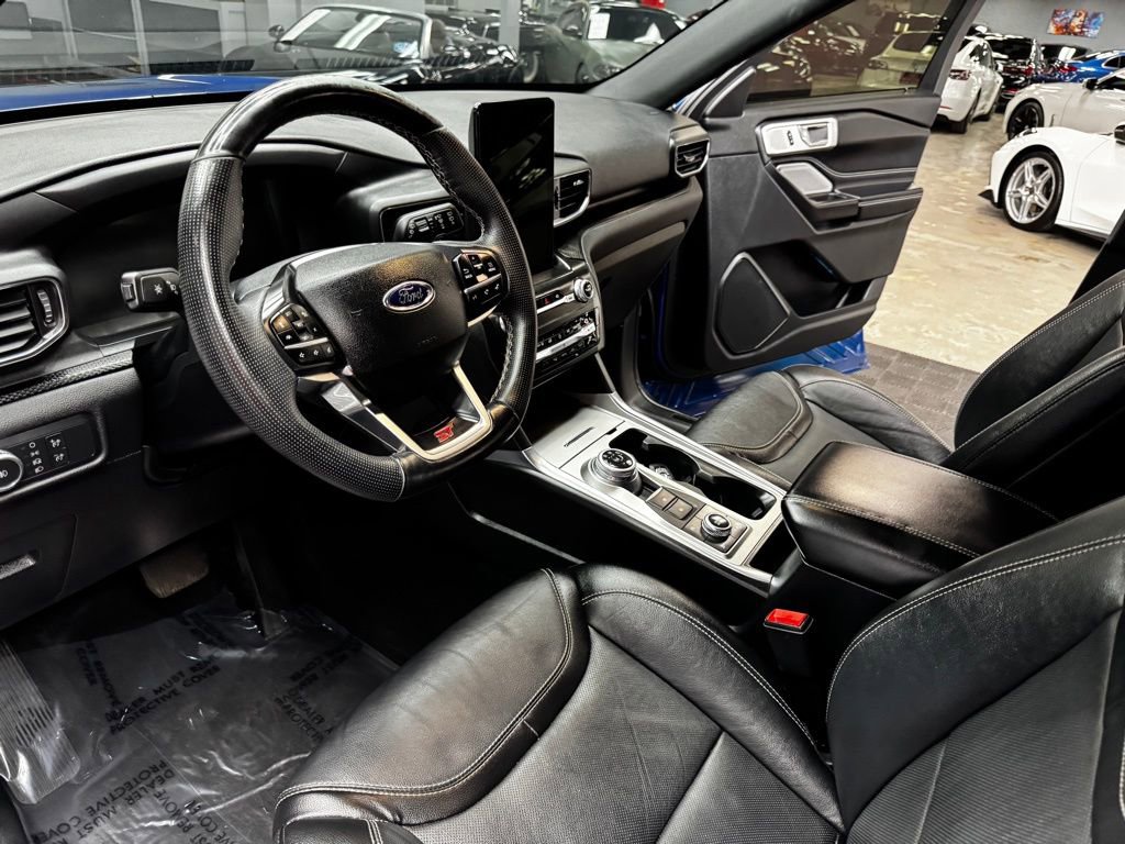 Used 2020 Ford Explorer ST w/ ST High-Performance Pack AWD/4WD image 32