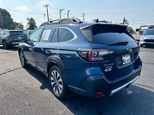 Used 2023 Subaru Outback Touring XT AWD/4WD image 6