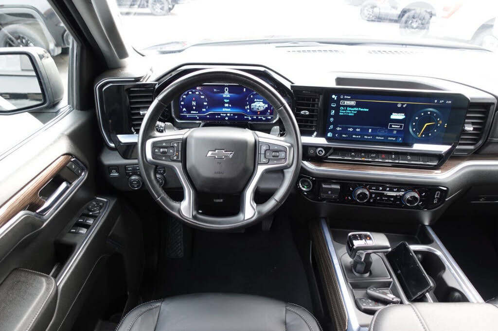 Used 2024 Chevrolet Silverado 1500 RST AWD/4WD image 43