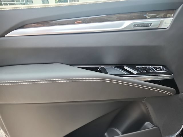 New 2026 Cadillac Escalade ESV Platinum Luxury w/ LPO, Radiant Package AWD/4WD image 8