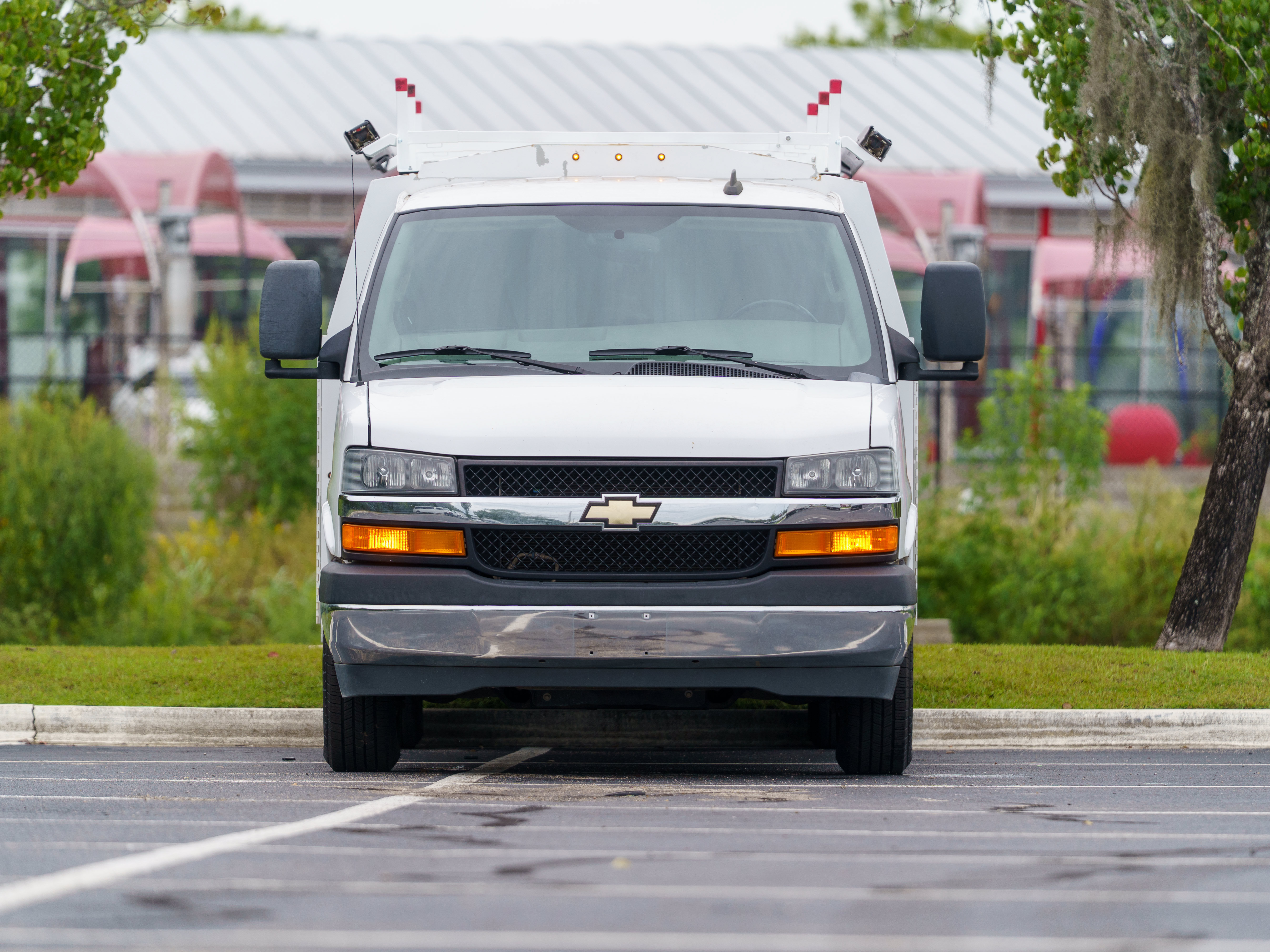 Used 2022 Chevrolet Express 3500 w/ Power Convenience Package RWD image 33
