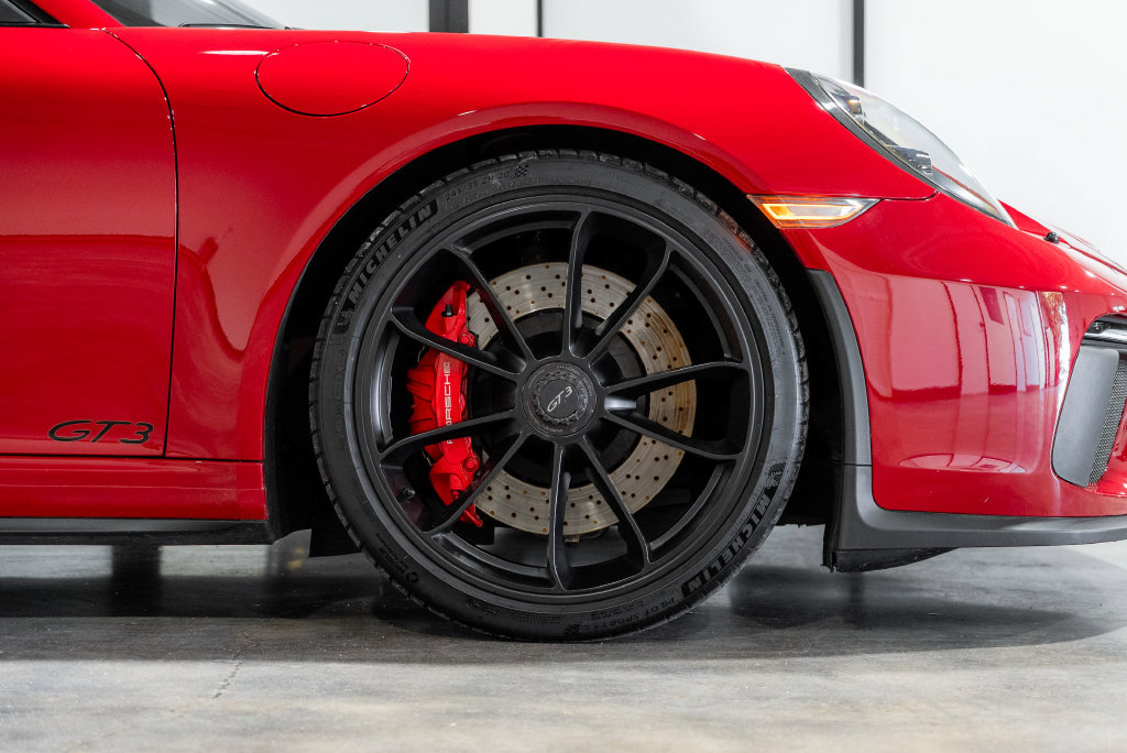Used 2018 Porsche 911 GT3 RWD image 12