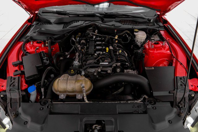 Used 2020 Ford Mustang Coupe w/ Black Accent Package RWD image 38