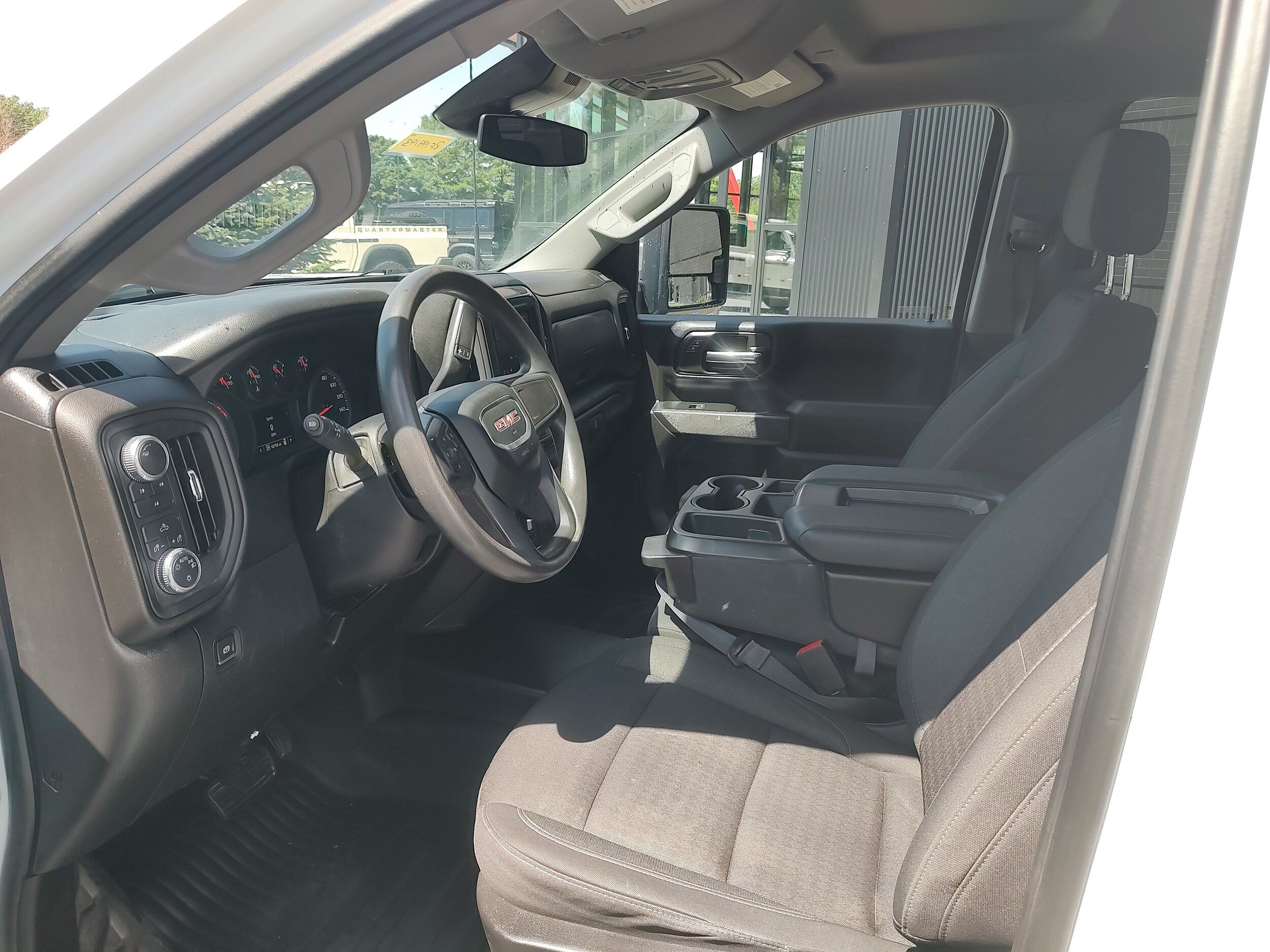 Used 2024 GMC Sierra 2500 Pro w/ Convenience Package AWD/4WD image 13