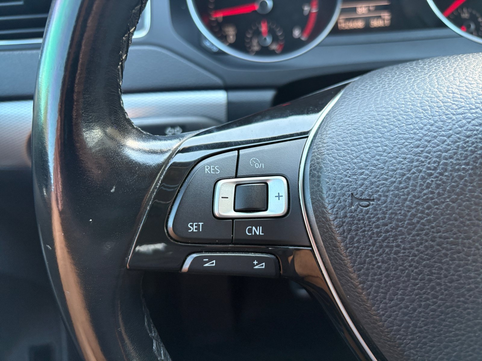 Used 2017 Volkswagen Jetta SE FWD image 15
