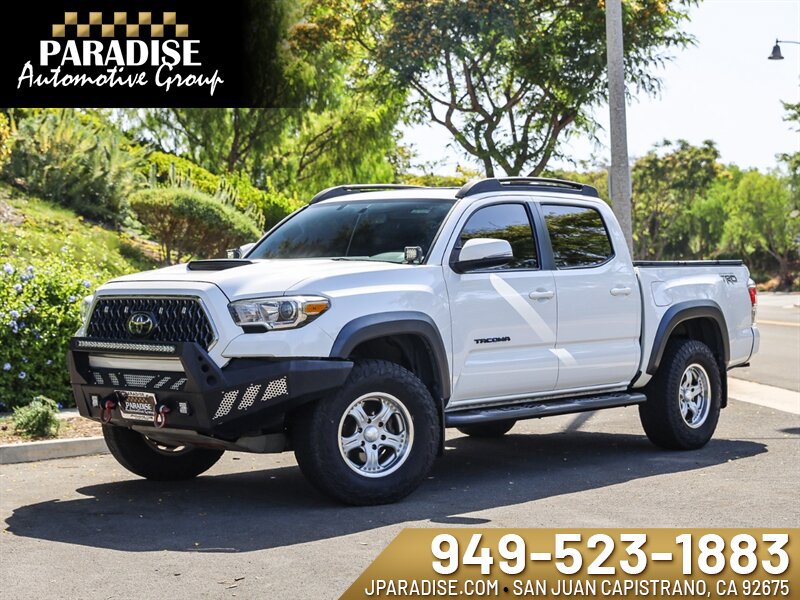 Used 2017 Toyota Tacoma TRD Off-Road RWD image 1