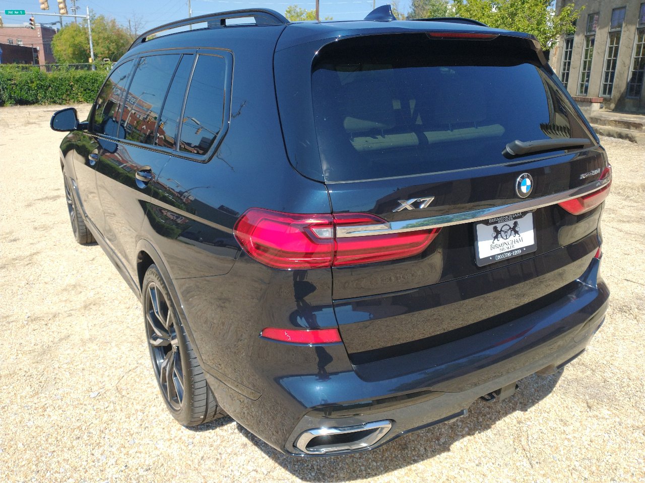 Used 2019 BMW X7 xDrive50i w/ Dynamic Handling Package image 18