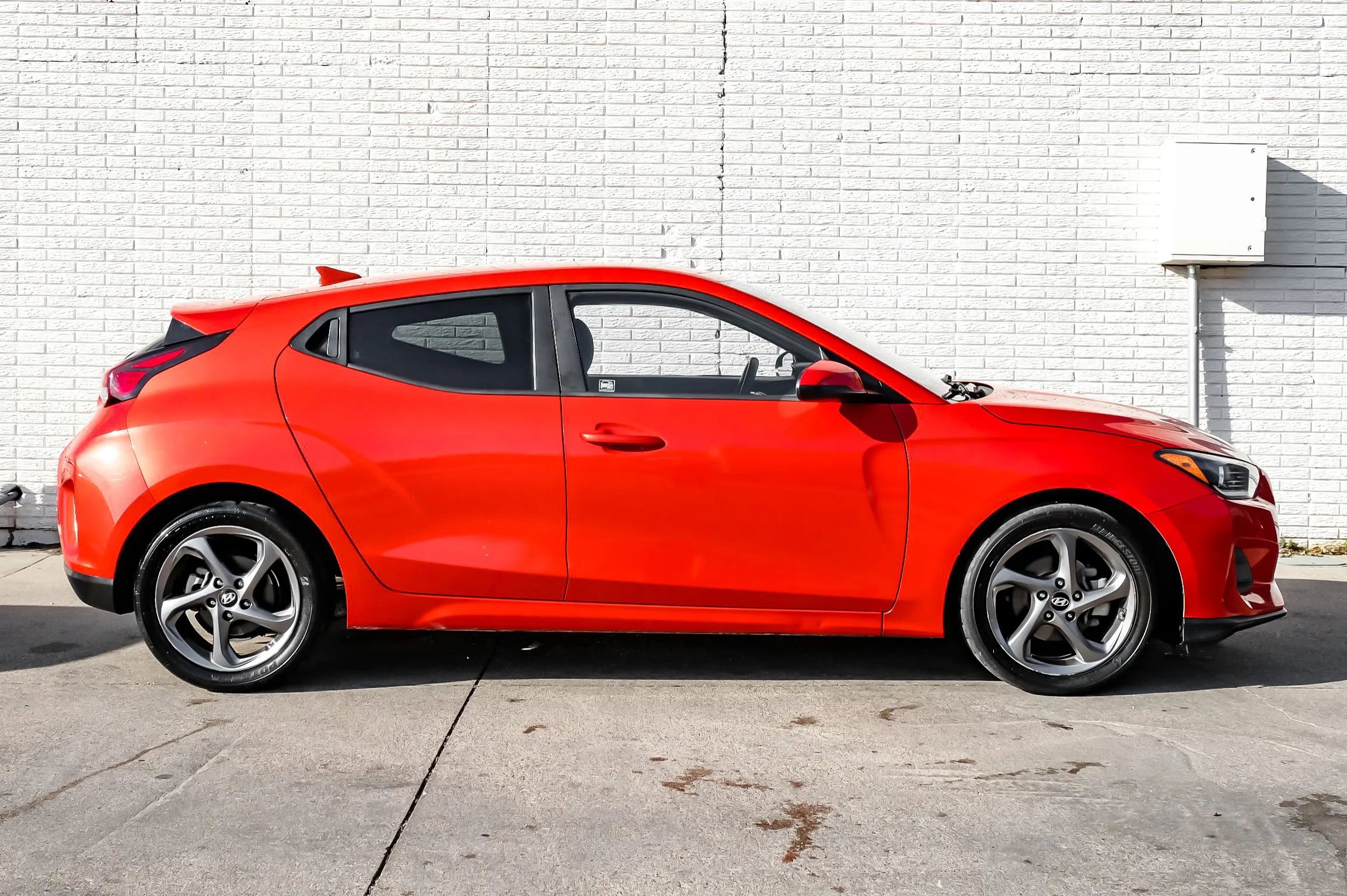 Used 2020 Hyundai Veloster 2.0 FWD image 6