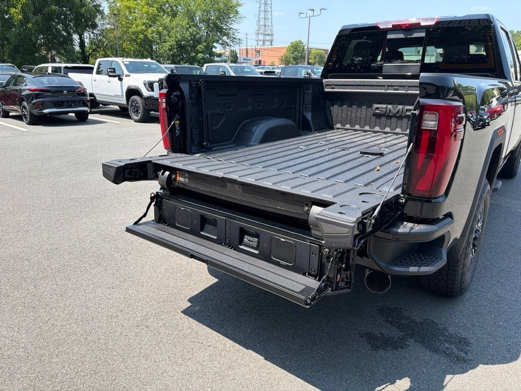 New 2026 GMC Sierra 2500 Denali Ultimate AWD/4WD image 40