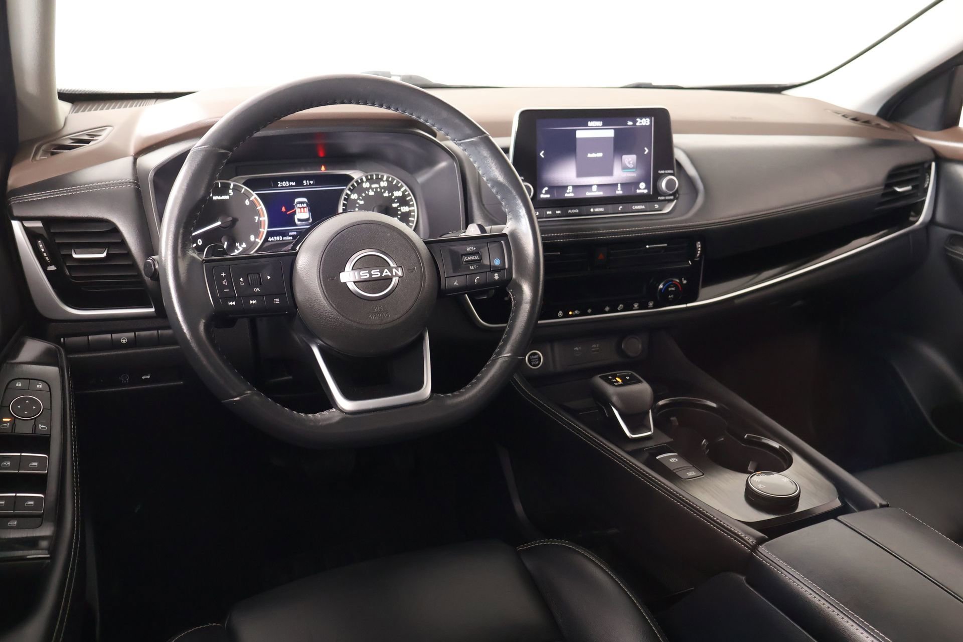 Used 2023 Nissan Rogue SL AWD/4WD image 2