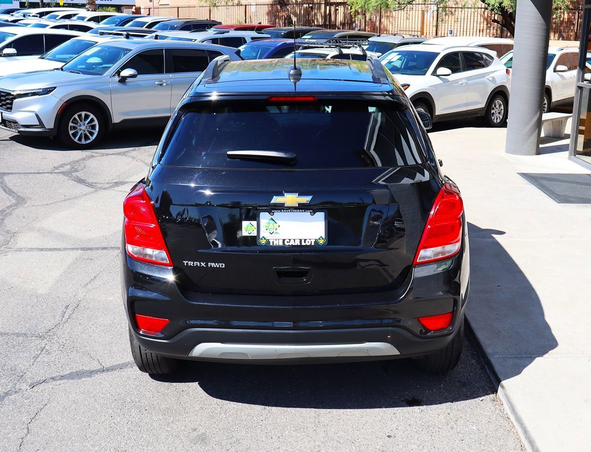 Used 2022 Chevrolet Trax LT w/ LT Convenience Package AWD/4WD image 10