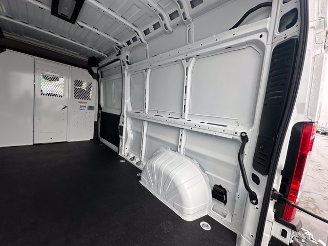 New 2024 RAM ProMaster 2500 w/ Safety Group FWD image 12