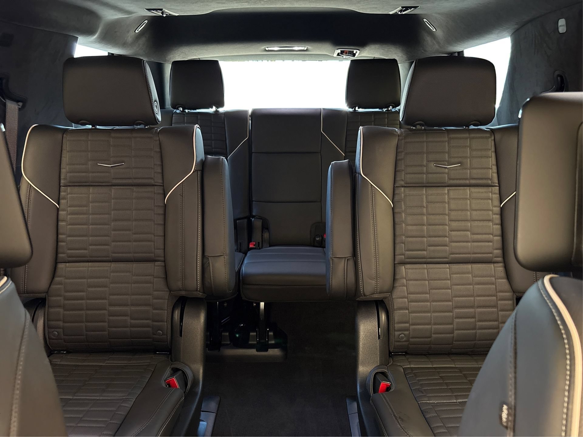 New 2026 Cadillac Escalade Platinum Sport AWD/4WD image 16