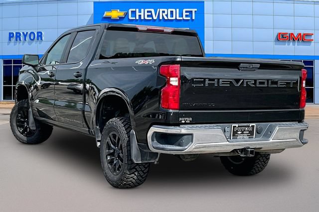 Used 2021 Chevrolet Silverado 1500 LT w/ LPO, Dark Essentials Package AWD/4WD image 4