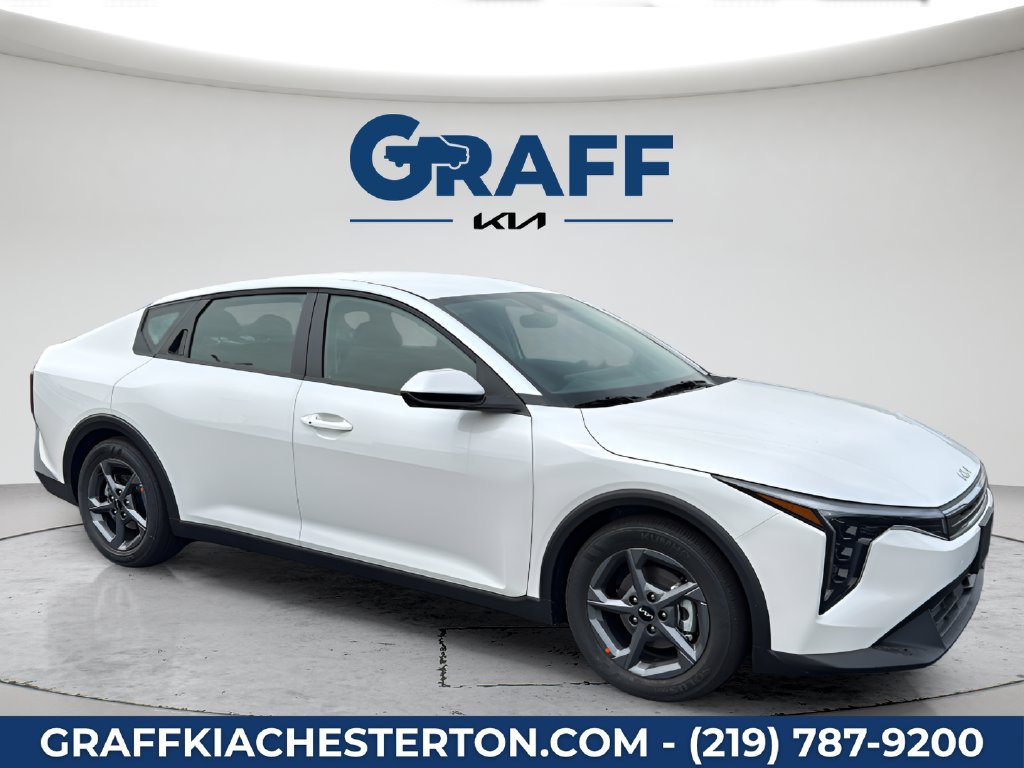 New 2026 Kia K4 FWD image 16