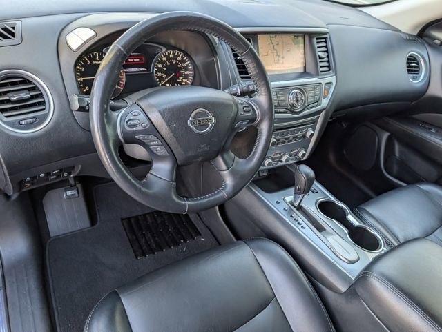 Used 2019 Nissan Pathfinder SL image 5
