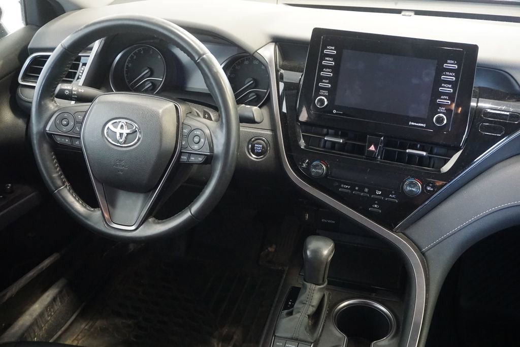 Used 2023 Toyota Camry SE w/ Cold Weather Package image 19