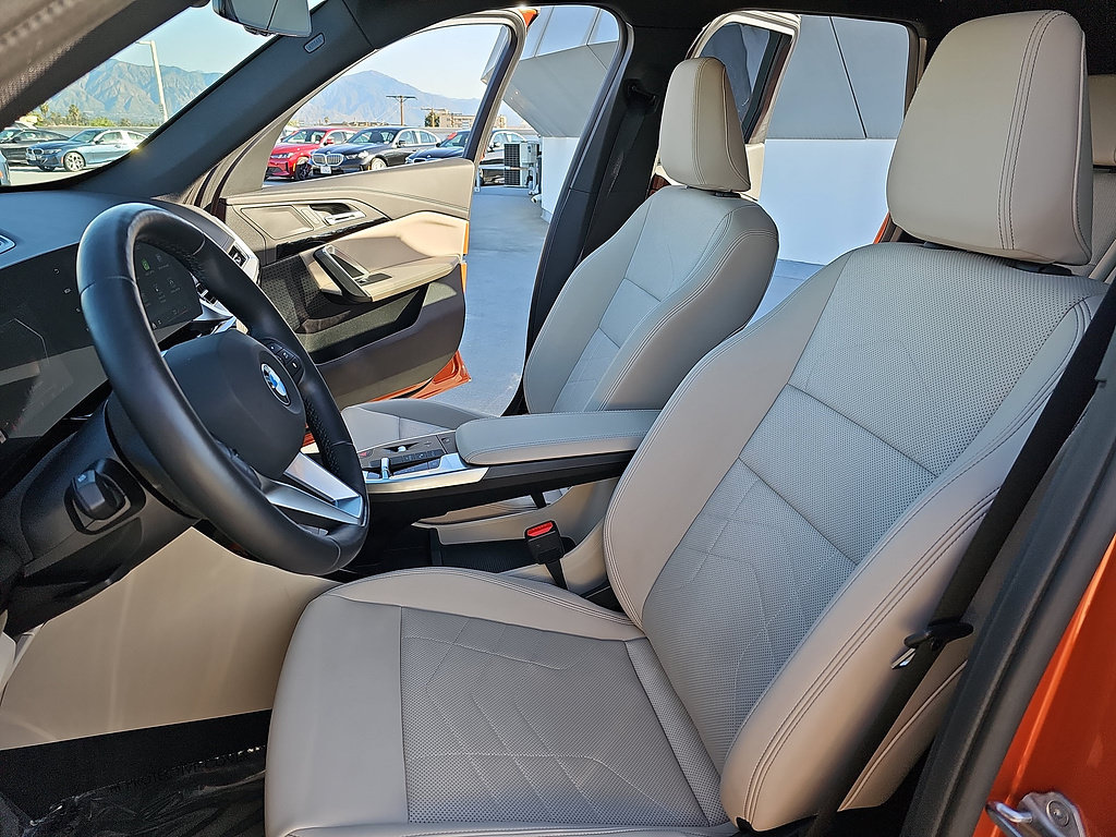 Used 2025 BMW X1 xDrive28i w/ Technology Package AWD/4WD image 15