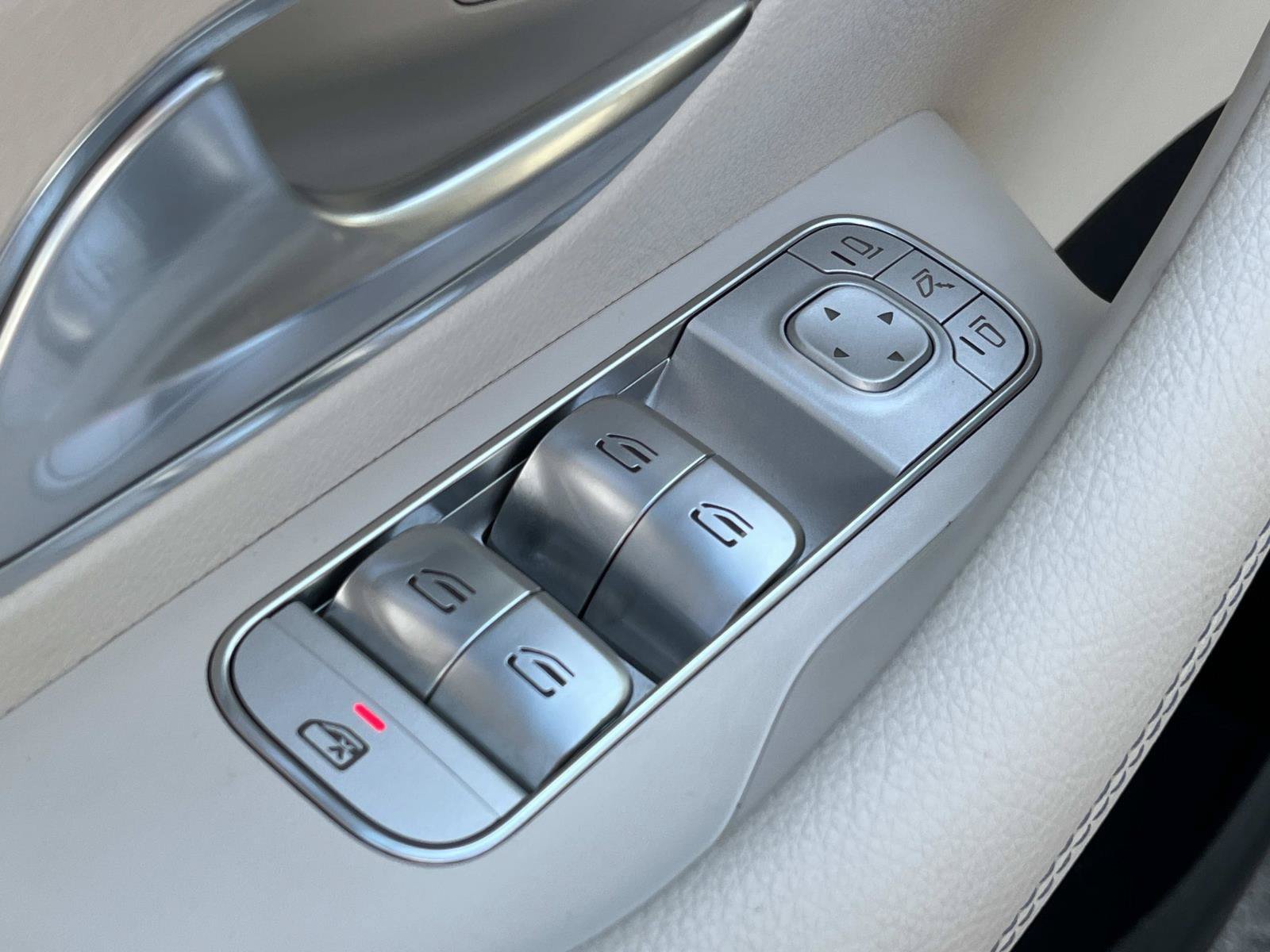Certified 2022 Mercedes-Benz GLS 450 4MATIC image 33