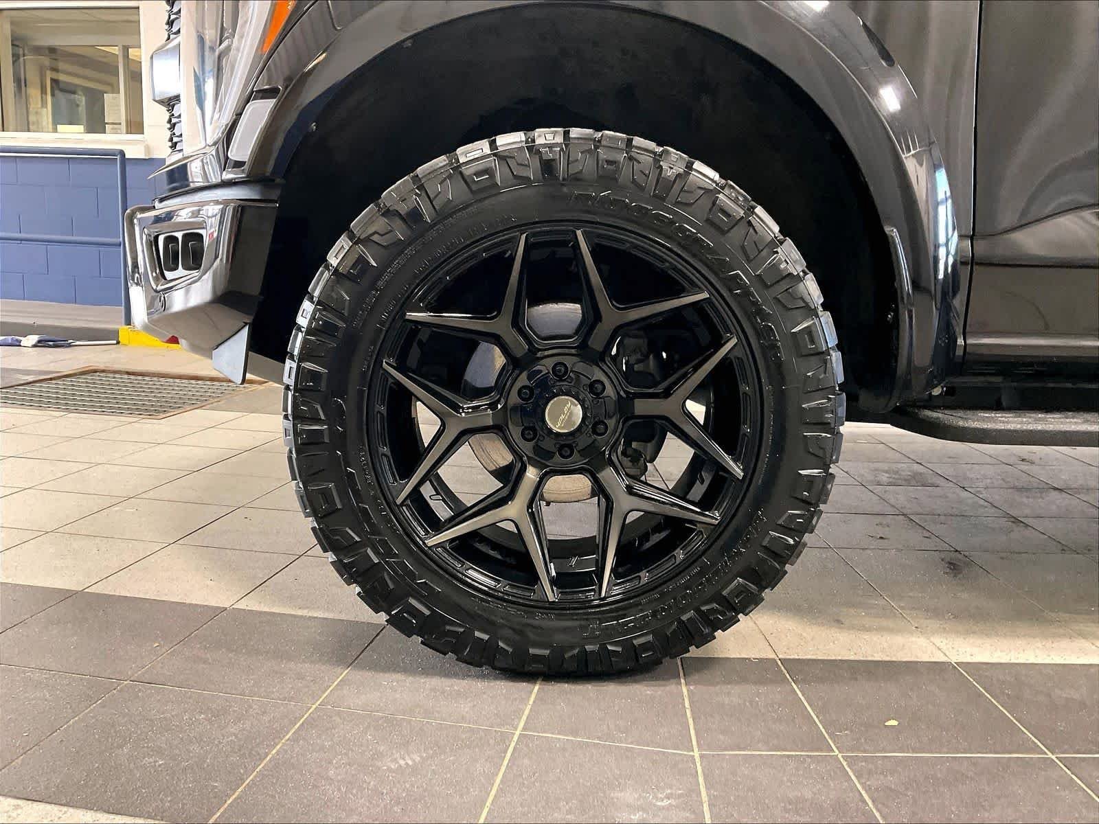 Used 2023 Ford F150 Raptor w/ Blue Interior Package image 7