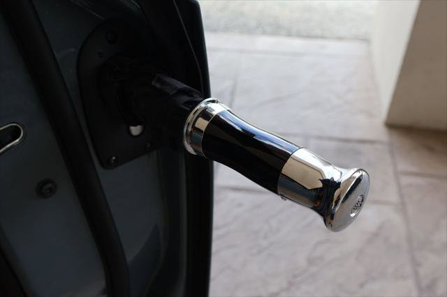 Certified 2023 Rolls-Royce Phantom Sedan image 18