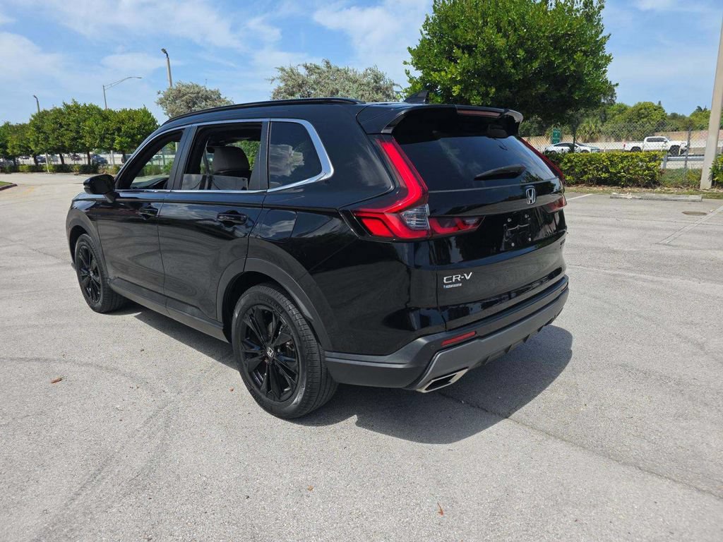 Used 2023 Honda CR-V Sport Touring image 2