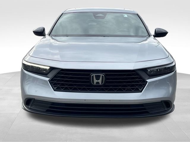 Used 2023 Honda Accord Sport image 2