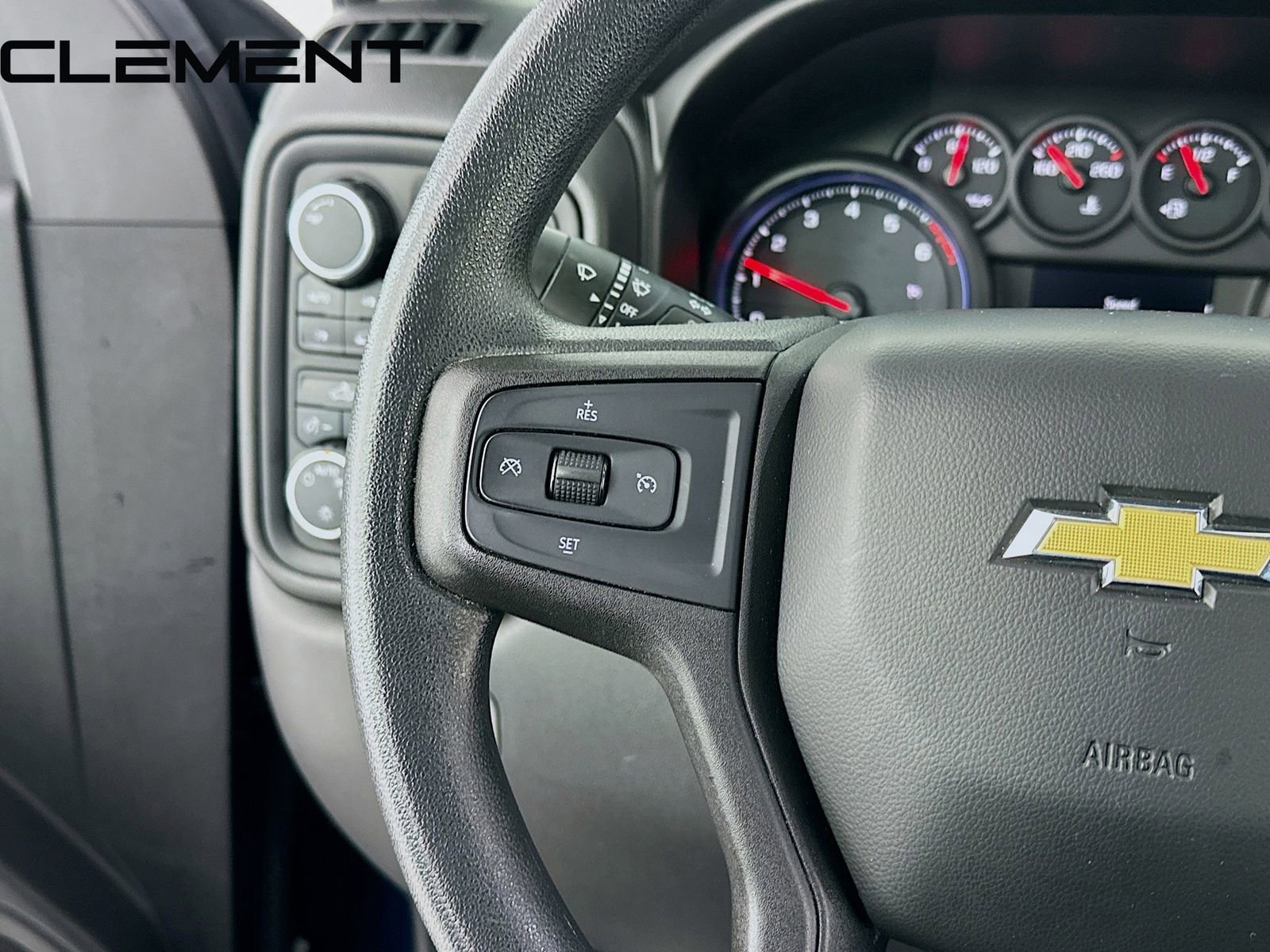 Used 2020 Chevrolet Silverado 1500 Custom w/ Custom Value Package image 14