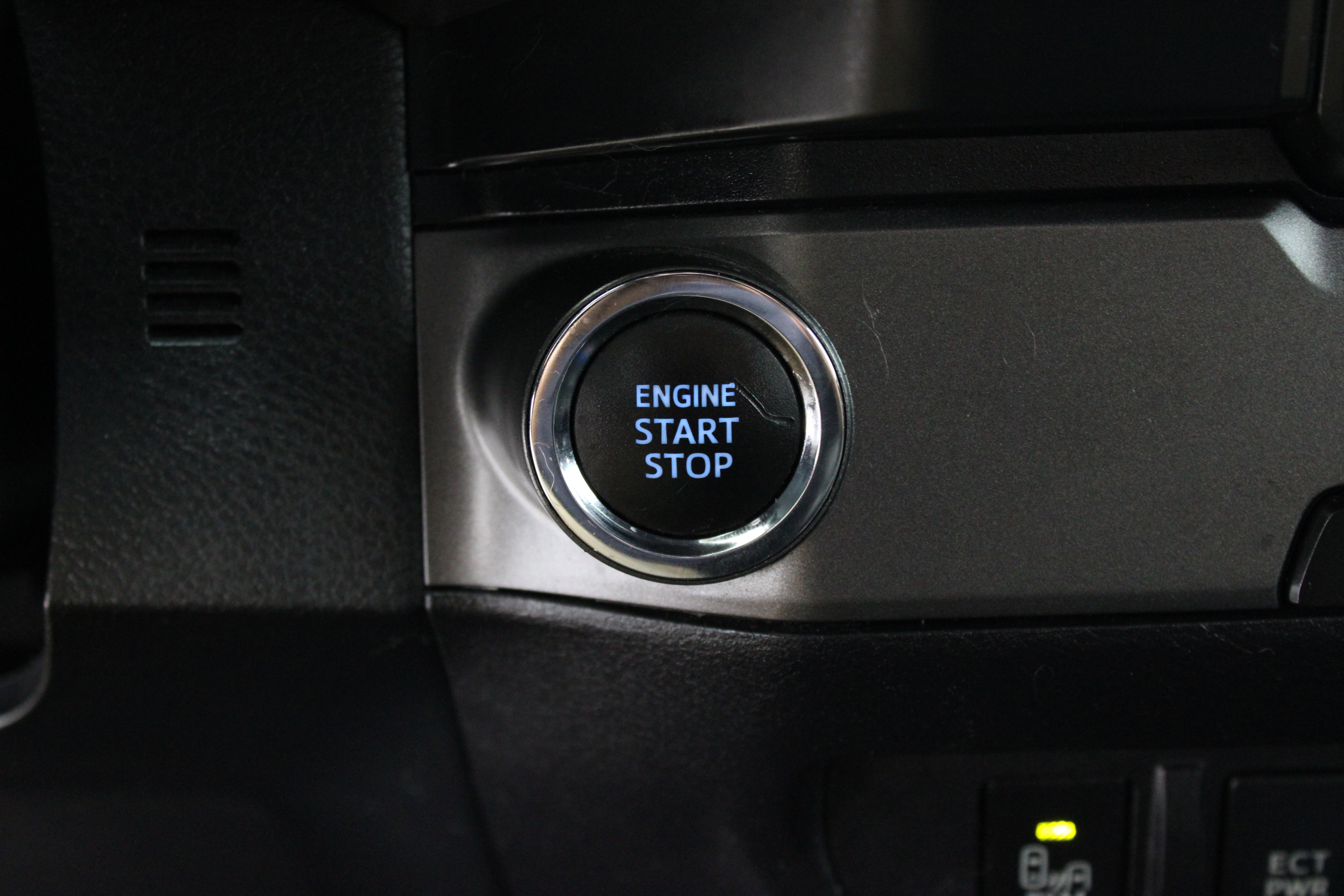 Certified 2020 Toyota Tacoma TRD Sport w/ Technology Package RWD image 18