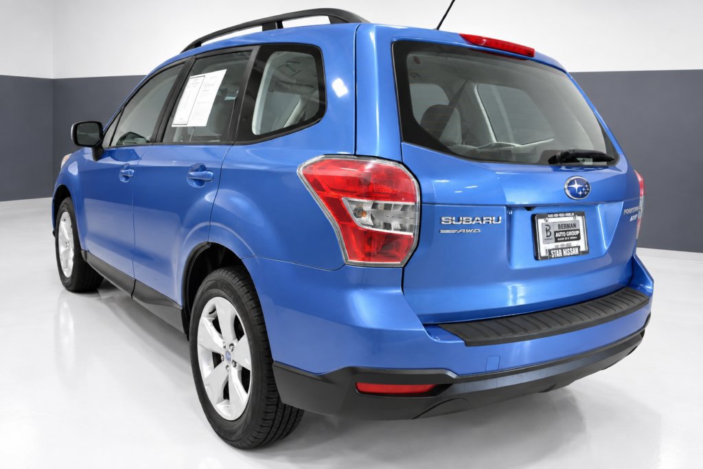 Used 2015 Subaru Forester 2.5i w/ Alloy Wheel Package AWD/4WD image 3