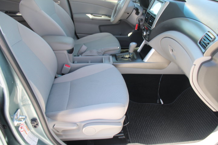 Used 2012 Subaru Forester 2.5X Premium w/ All-Weather Pkg AWD/4WD image 19