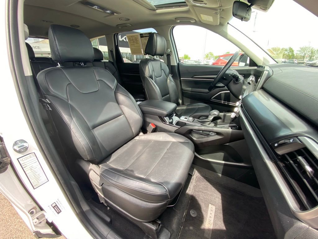 Certified 2025 Kia Telluride S AWD/4WD image 32