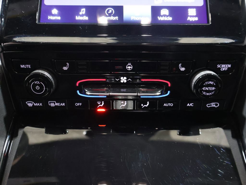 Certified 2023 Jeep Grand Cherokee Altitude image 35