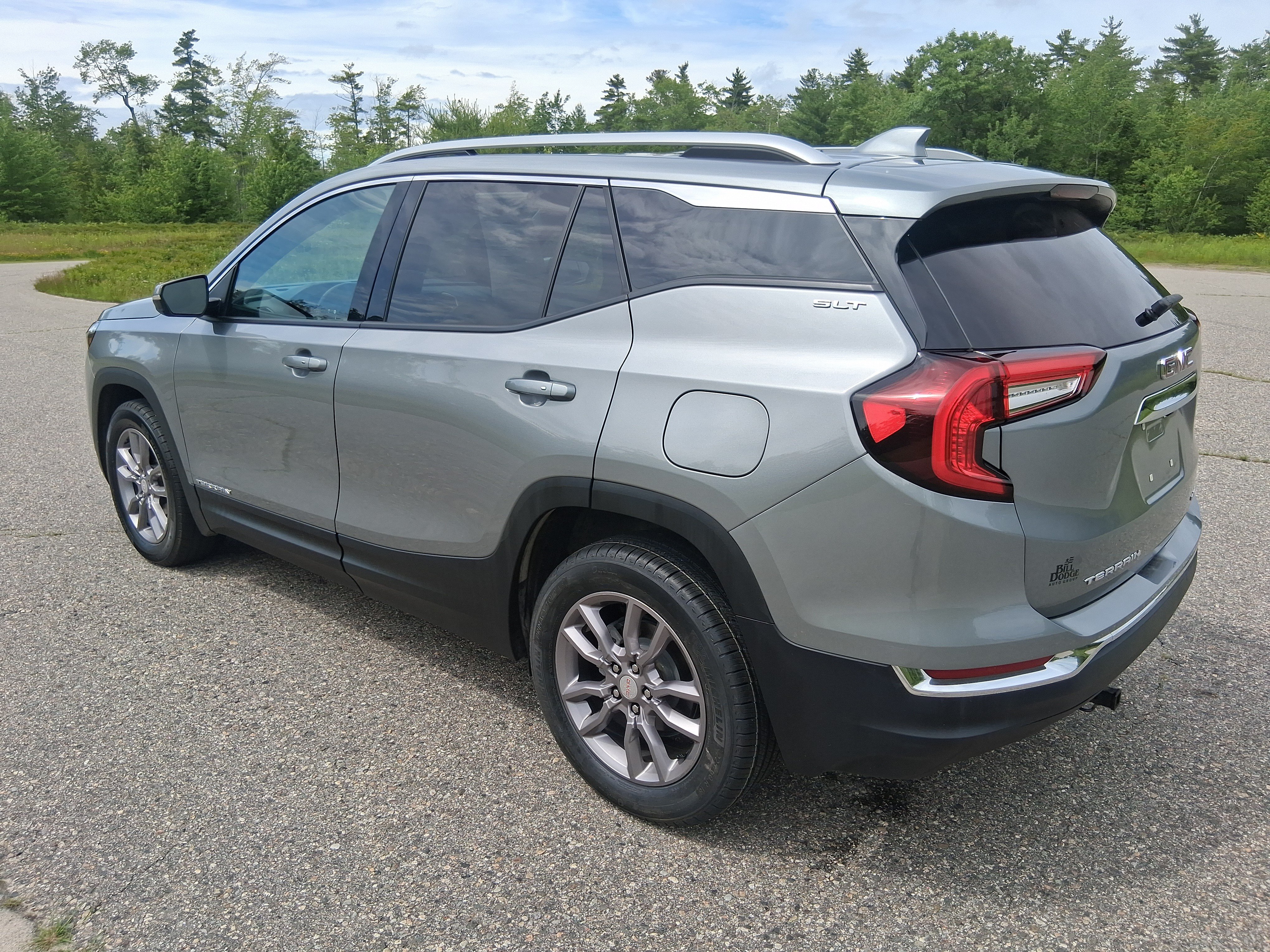 Used 2024 GMC Terrain SLT w/ Infotainment Package II AWD/4WD image 7