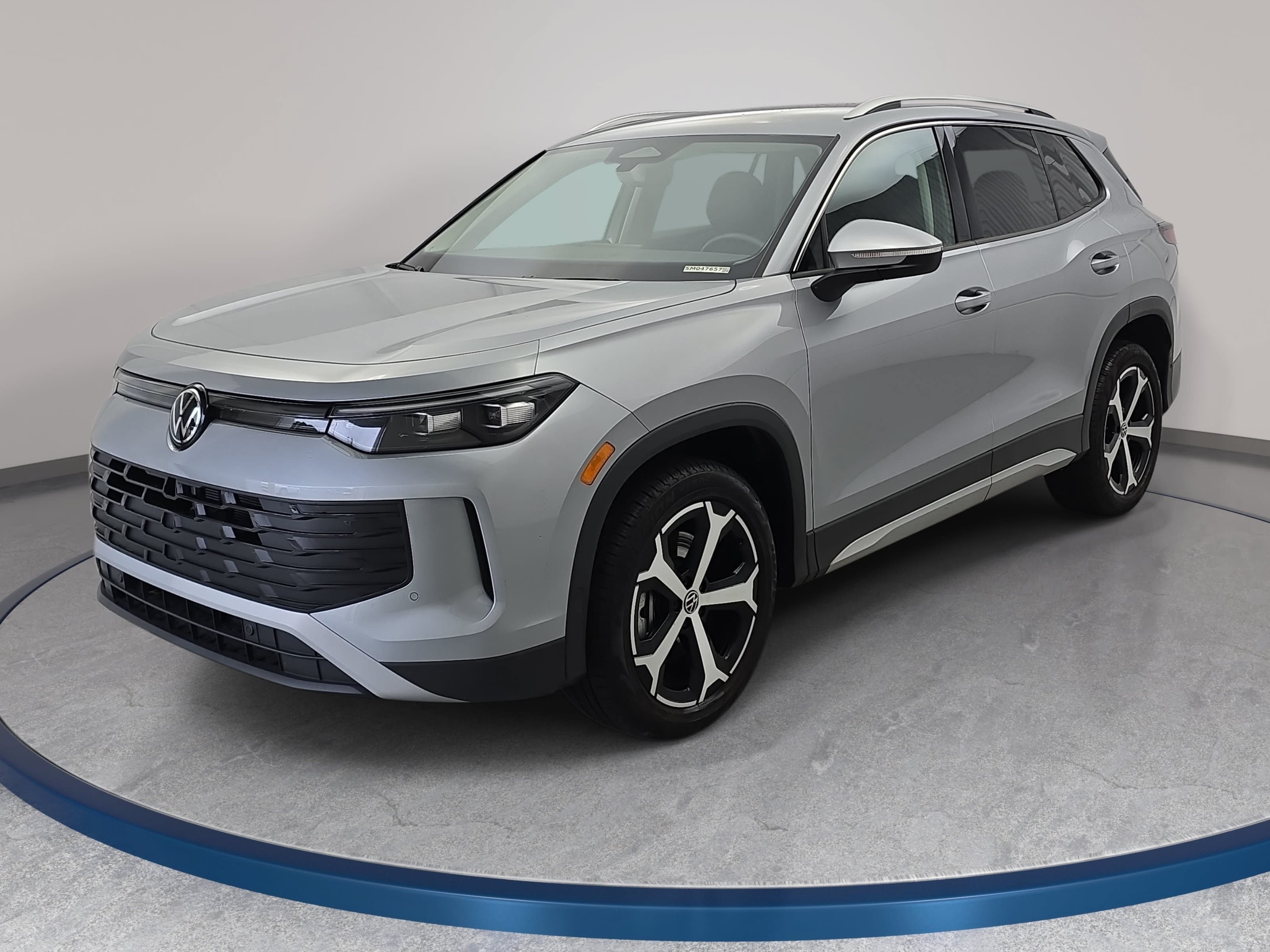 Used 2025 Volkswagen Tiguan SE