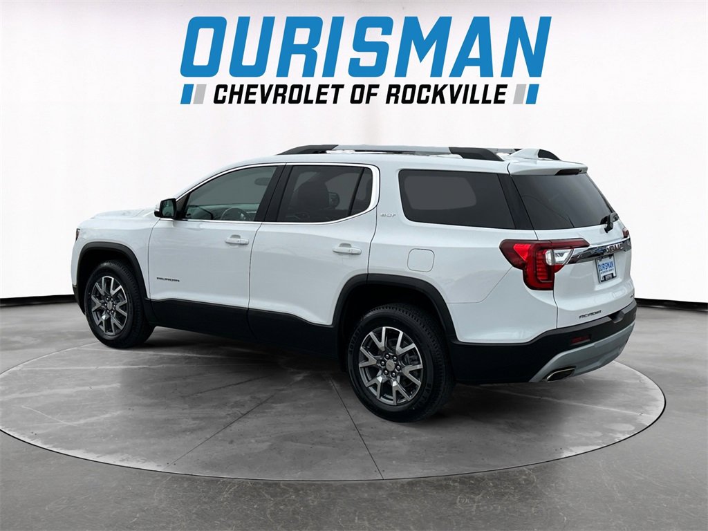 Used 2023 GMC Acadia SLT w/ Preferred Package image 4