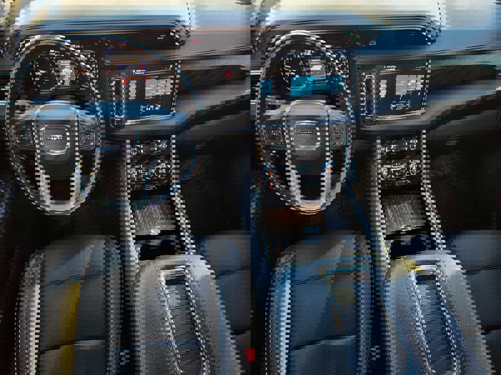 Used 2021 GMC Yukon Denali w/ Denali Premium Package image 13